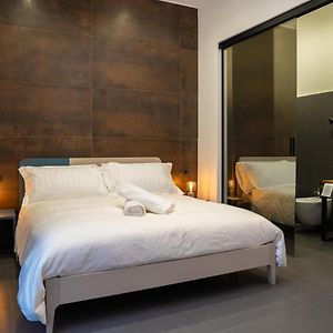 Habitación Estándar con Cama Queen